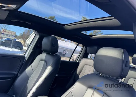 2020 Mercedes-Benz Glb 250 4Matic z USA, uszkodzony, nr VIN W1N4M4HB9LW029123